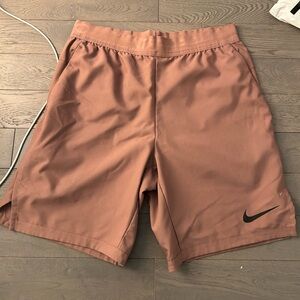 Nike pro shorts rose gold pink small